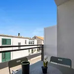 1 Bedroom Stunning In *