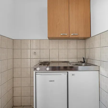 Lovely In With Wifi Apartament Betina (Sibenik-Knin)
