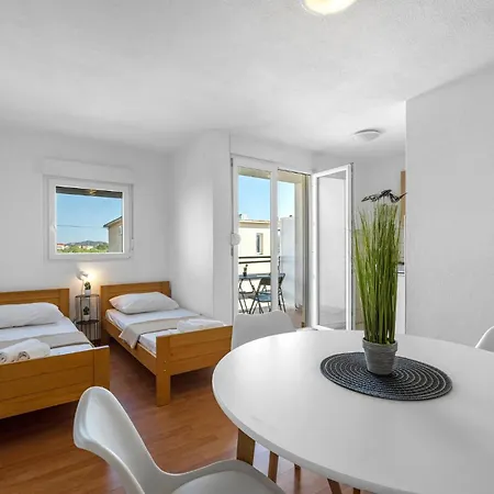 Lovely In With Wifi * Betina (Sibenik-Knin)