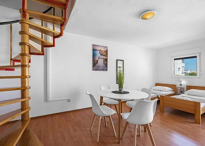 1 Bedroom Cozy In Appartement Betina (Sibenik-Knin)