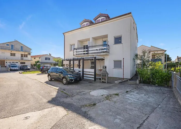 1 Bedroom Cozy In * Betina (Sibenik-Knin)